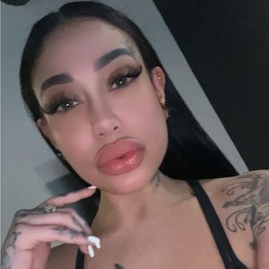 Meet your Posher, Praisley